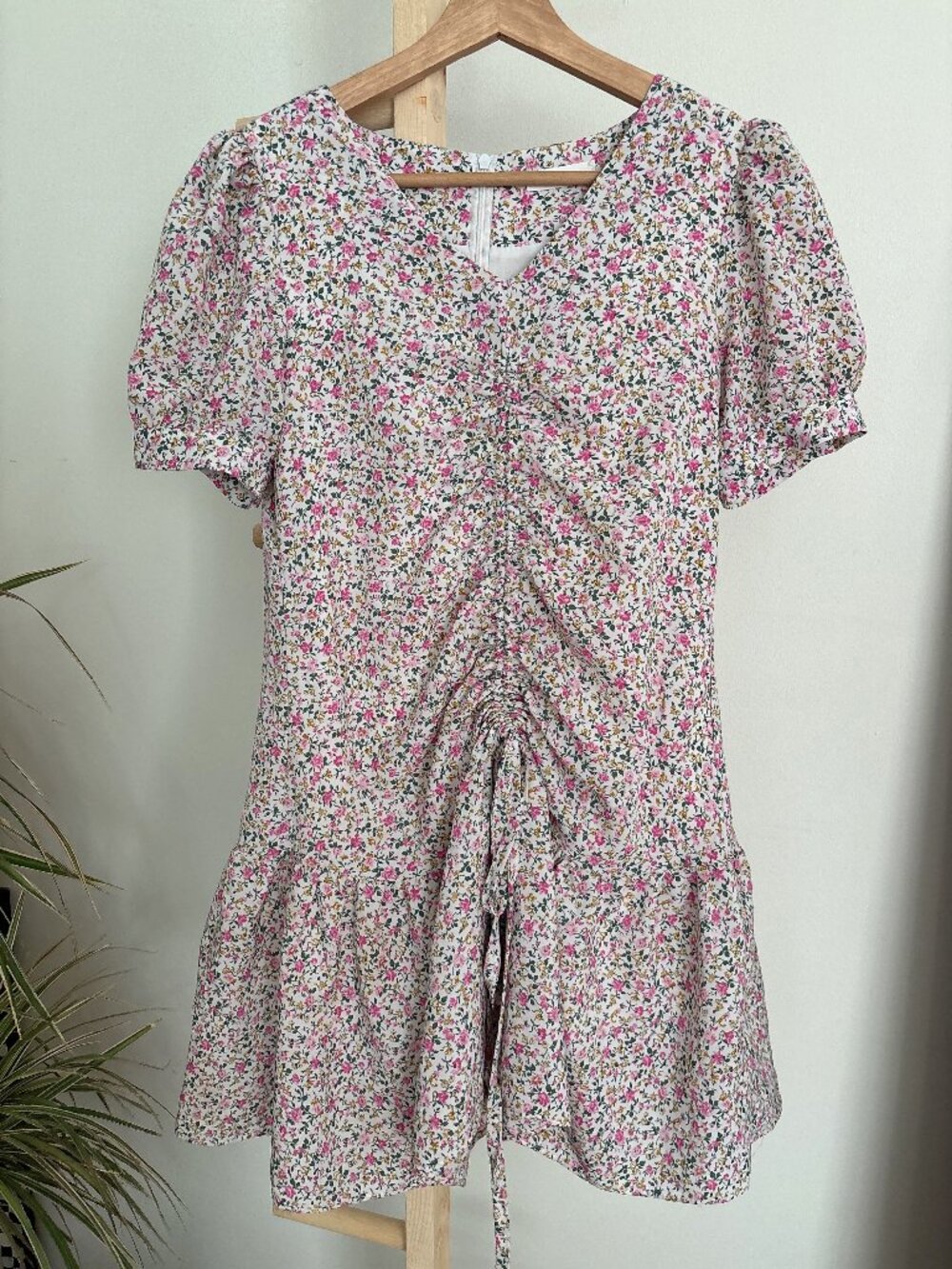 Petite Floral Ruched Mini Dress – XS to Small